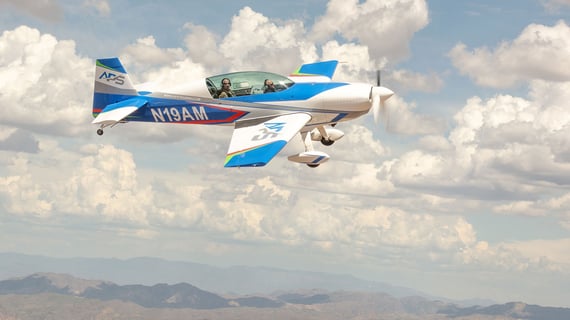 Extra 300 UPRT Platform
